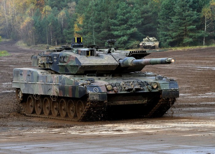 Kanada Ukraynaya "Leopard 2" tankıgöndərib