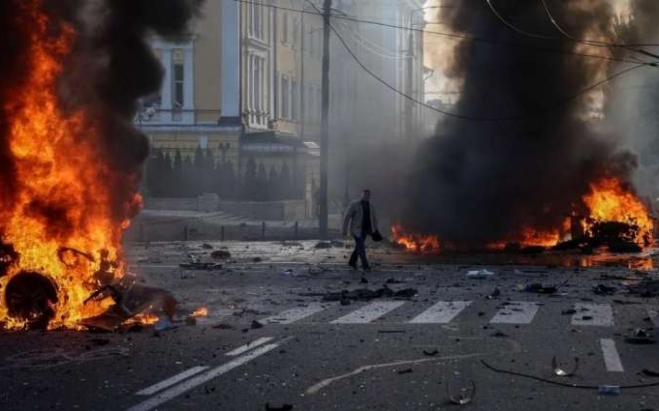 Rusiya Ukraynada daha bir ərazini bombaladı -Ölənlər var Rusiya Ukraynada daha bir ərazini bombaladı -Ölənlər var