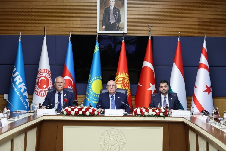 Ankarada Əhliman Əmiraslanovun sədrliyi ilə iclas keçirildi - FOTOLAR Ankarada Əhliman Əmiraslanovun sədrliyi ilə iclas keçirildi - FOTOLAR