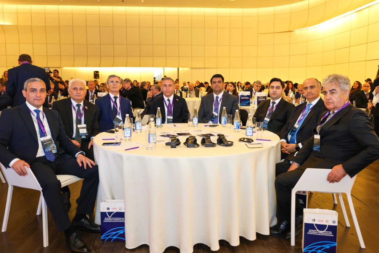 UNEC-in birgə təşkilatçılığı elmi konfrans keçirilir - FOTOLAR UNEC-in birgə təşkilatçılığı elmi konfrans keçirilir - FOTOLAR