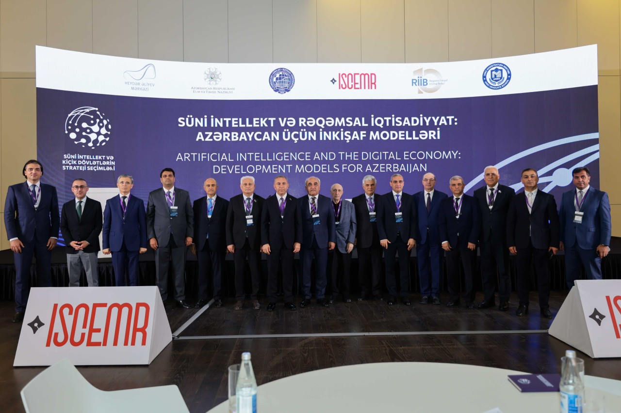 UNEC-in birgə təşkilatçılığı elmi konfrans keçirilir - FOTOLAR UNEC-in birgə təşkilatçılığı elmi konfrans keçirilir - FOTOLAR