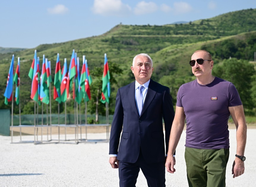 İlham Əliyev Laçında su elektrik stansiyalarının açılışında - FOTOLAR