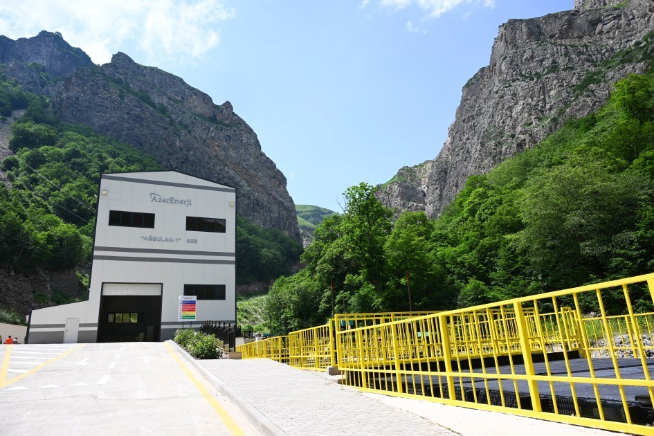 İlham Əliyev Laçında su elektrik stansiyalarının açılışında - FOTOLAR