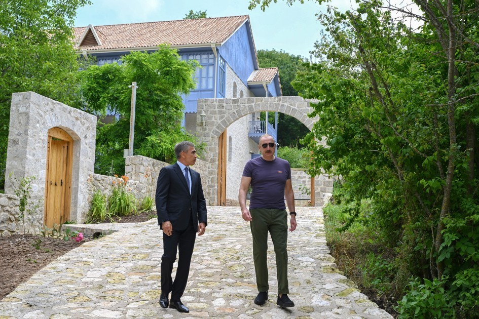 Anar Ələkbərov Prezidentə görülmüş işlər barədə məlumat verdi - FOTOLAR