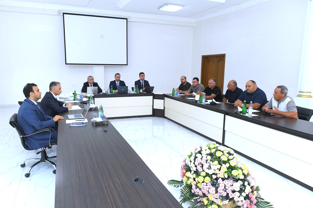 Nazir Rəşad Nəbiyev Xaçmazda vətəndaşları qəbul etdi - FOTOLAR