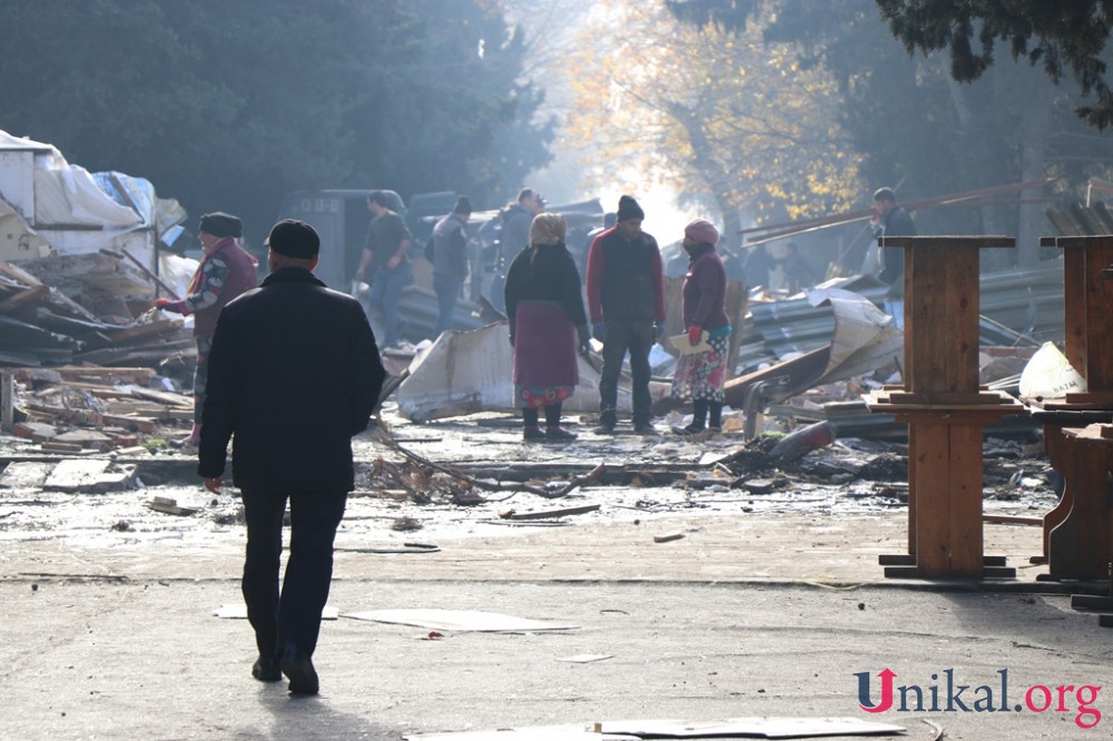 "Atatürk" parkında yenidənqurma işlərinə başlanıldı - FOTOLAR