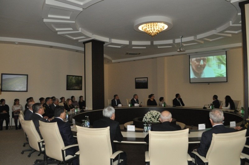 Qaradağda Heydər Əliyevin anım gününə həsr olunmuş tədbir keçirilib - FOTO