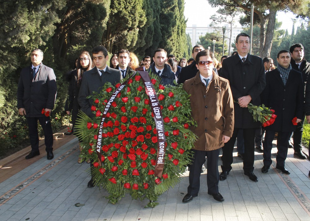 Diaspora Komitəsində ulu öndərin xatirəsi anılıb - FOTOLAR