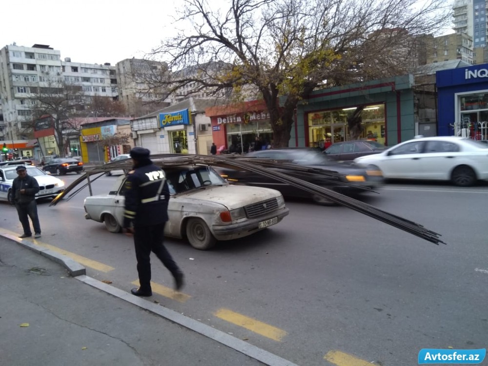 Sürücü özünə və yol polisinə xəsarət yetirdi - Bakıda qalmaqal - FOTOLAR