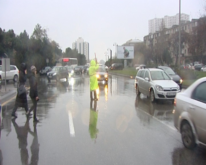 Hava şəraitinə görə yollarda nəzarət gücləndirildi - Nazirlikdən AÇIQLAMA (FOTO)