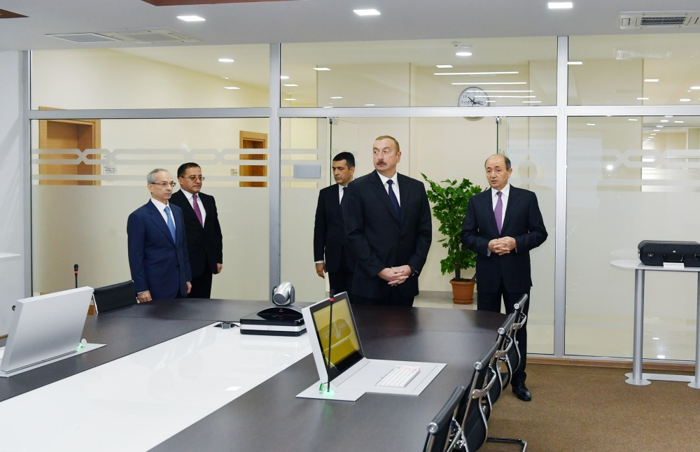 Prezident məhkəmənin yeni binasının açılışını etdi - FOTOLAR-YENİLƏNİB