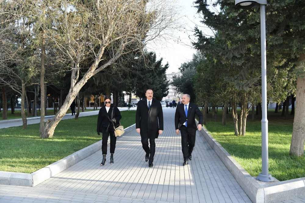 Prezident və birinci xanım  istirahət parkında - FOTOLAR