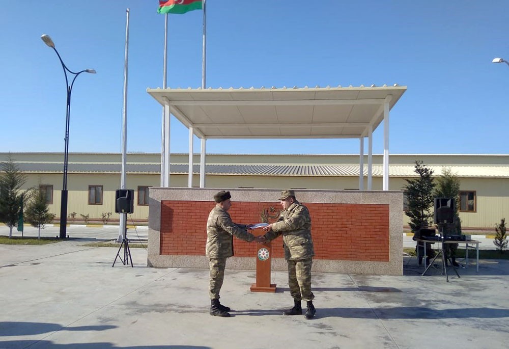 Cəbhədə xidmət edən bir qrup hərbi qulluqçu ehtiyata buraxıldı - FOTOLAR