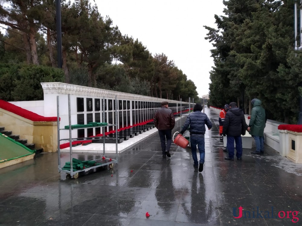 Şəhidlər xiyabanında hazırlıqlar başlandı - FOTOLAR