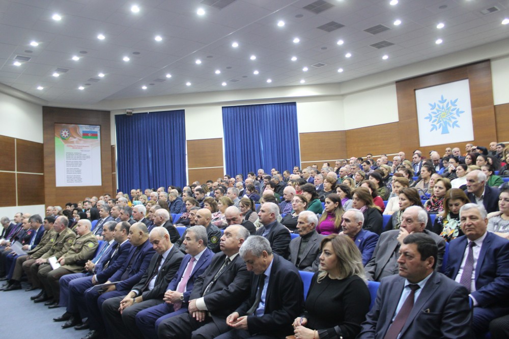 Nizami rayonunda toplantı keçirildi - FOTO