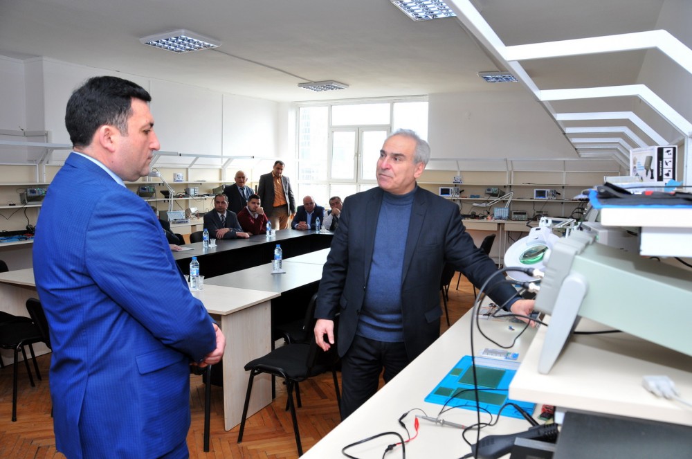 ADNSU-nun laboratoriyaları yeni avadanlıqlarla təmin olundu - FOTOLAR