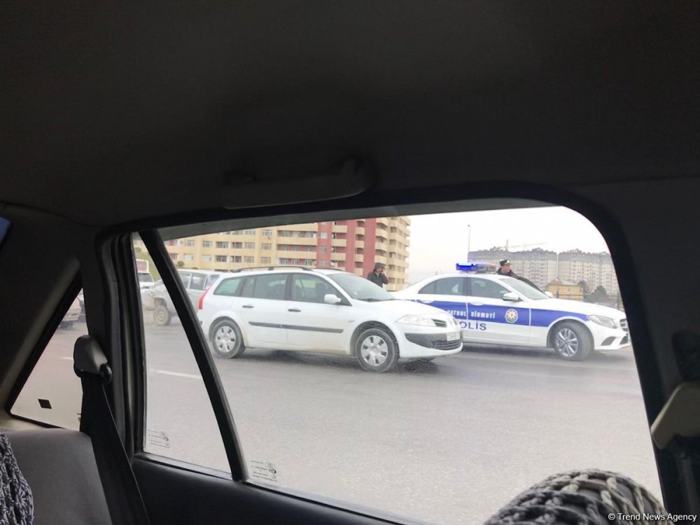 Bakı-Sumqayıt yolunda qəza tıxaca səbəb oldu - FOTO