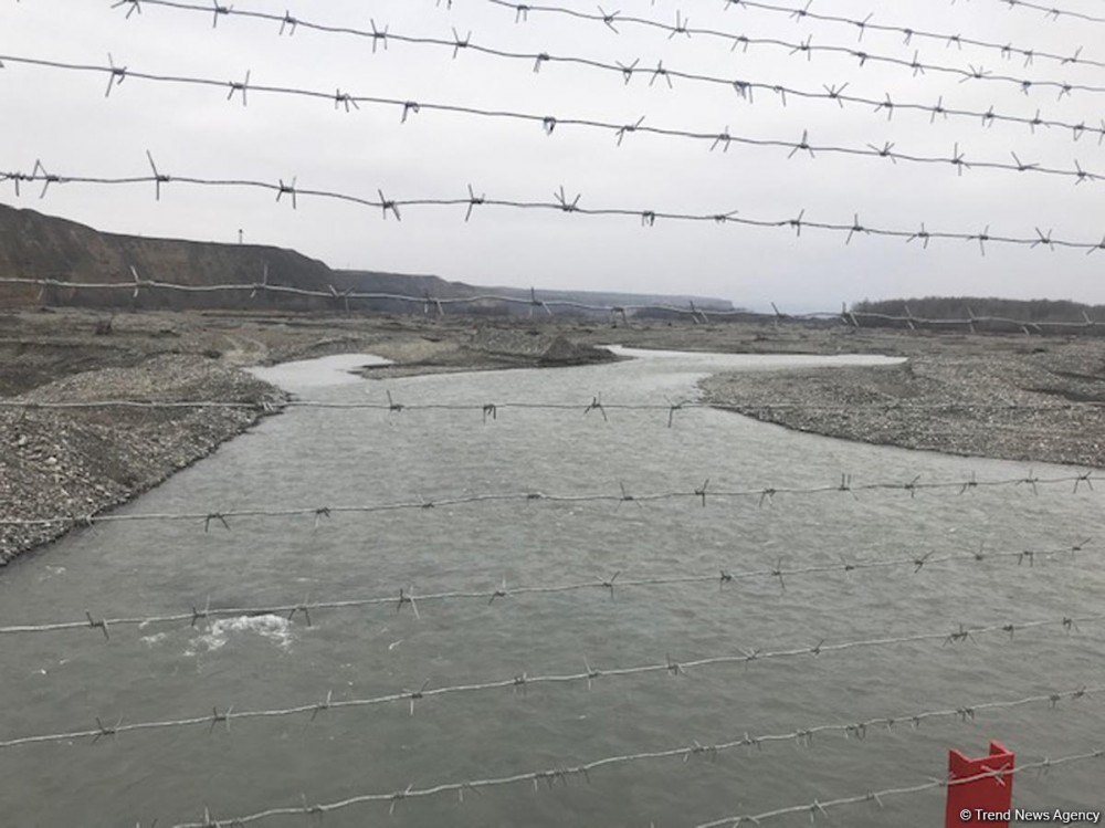 Yeni körpünün tikintisinə baxış keçirildi - FOTOLAR