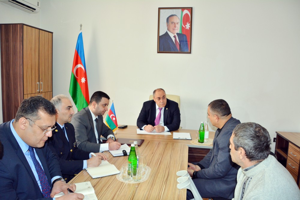 Səfər Mehdiyev Ağsu şəhərində vətəndaşları qəbul etdi - FOTO