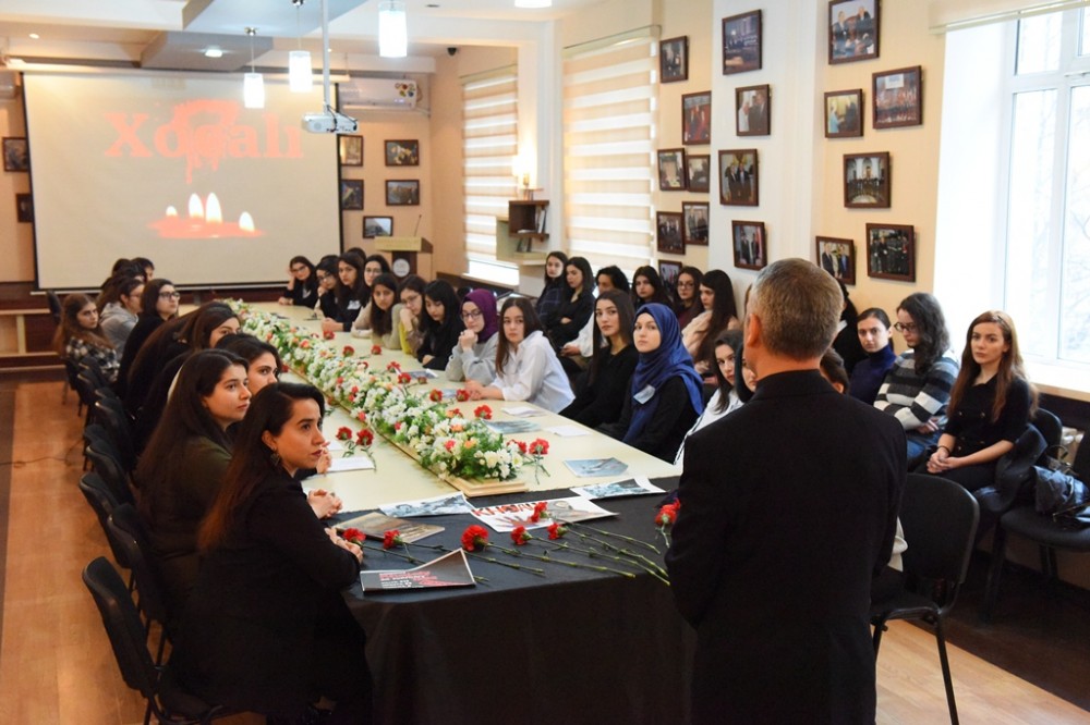 ADU-da ilk dərslər Xocalı soyqırımına həsr olundu - FOTOLAR