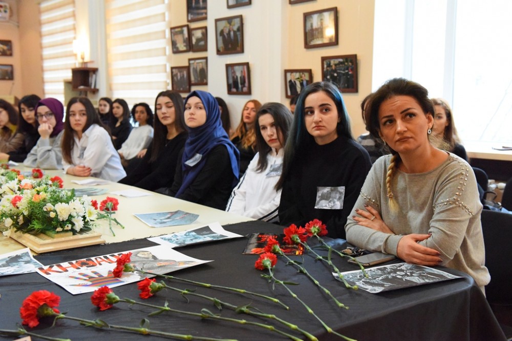 ADU-da ilk dərslər Xocalı soyqırımına həsr olundu - FOTOLAR