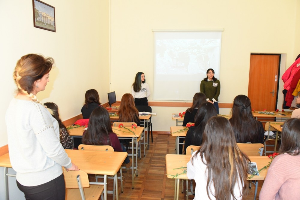 ADU-da ilk dərslər Xocalı soyqırımına həsr olundu - FOTOLAR