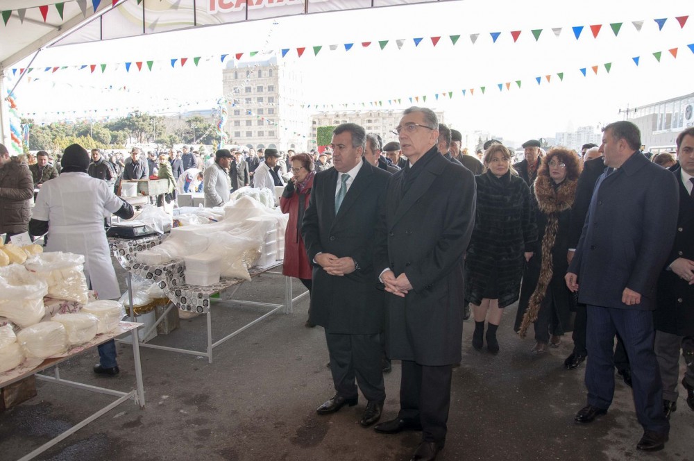 Bakıda bayram yarmarkaları açıldı - FOTOLAR