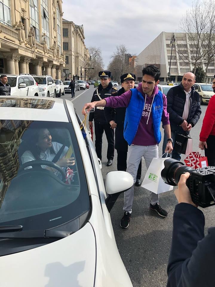 BNA yol polisi ilə birgə qadın sürücüləri belə sevindirdi - FOTOLAR