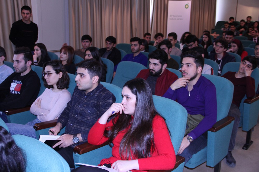 BP Azərbaycan şirkəti AzMİU-da seminar keçirdi - FOTO