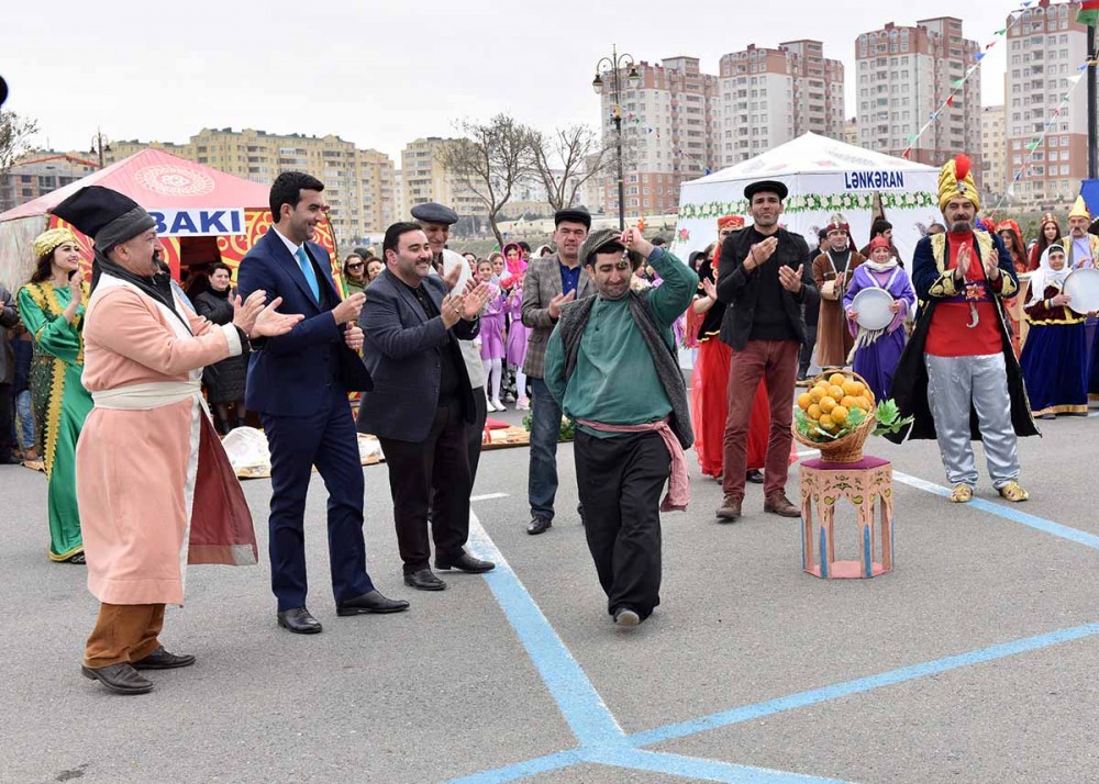 Sumqayıt bulvarında möhtəşəm Novruz şənliyi - FOTOLAR