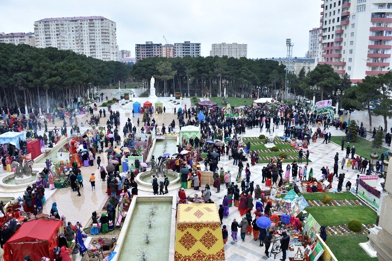 Abşeronda Novruz bayramı böyük izdihamla qeyd olunub - FOTOLAR