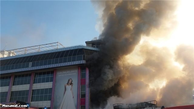 Bakıda “Diqlas” Ticarət Mərkəzində yanğın söndürüldü  - FOTO-VİDEO) (YENİ-7)