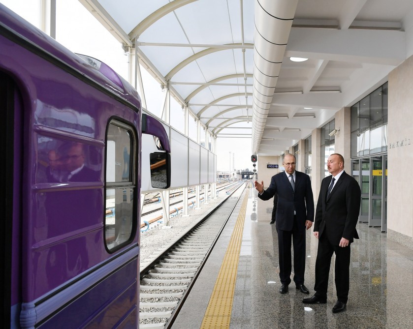 İlham Əliyev  “Bakmil” stansiyasında - FOTOLAR