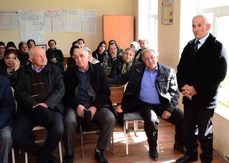 Cavid Osmanov seçicilərlə görüşlərini davam etdirir - FOTOLAR