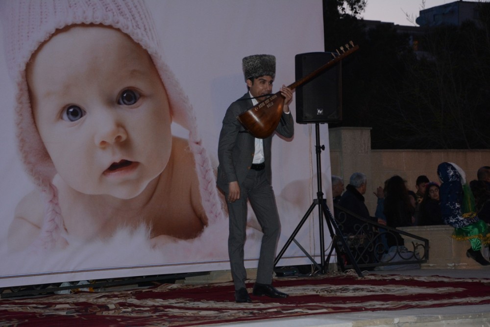 Qaradağda on milyonuncu sakinin şərəfinə atəşfəşanlıq oldu - FOTOLAR