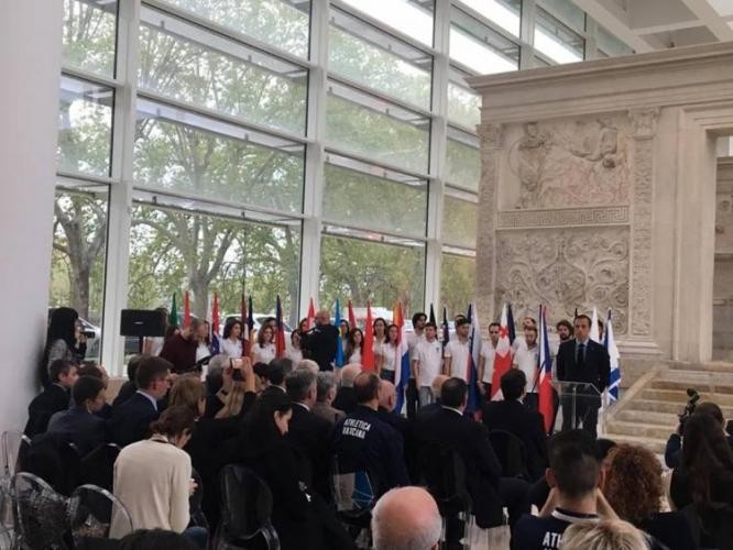 Avropa Gənclər Festivalı: Məşəl Romada yandırılıb, Azərbaycana ötürülüb -FOTO