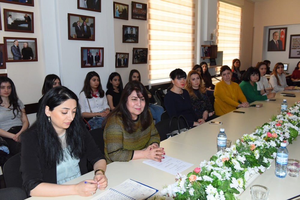 ADU-da “Heydər Əliyev və ədəbiyyatımız” mövzusunda tədbir keçirildi - FOTO