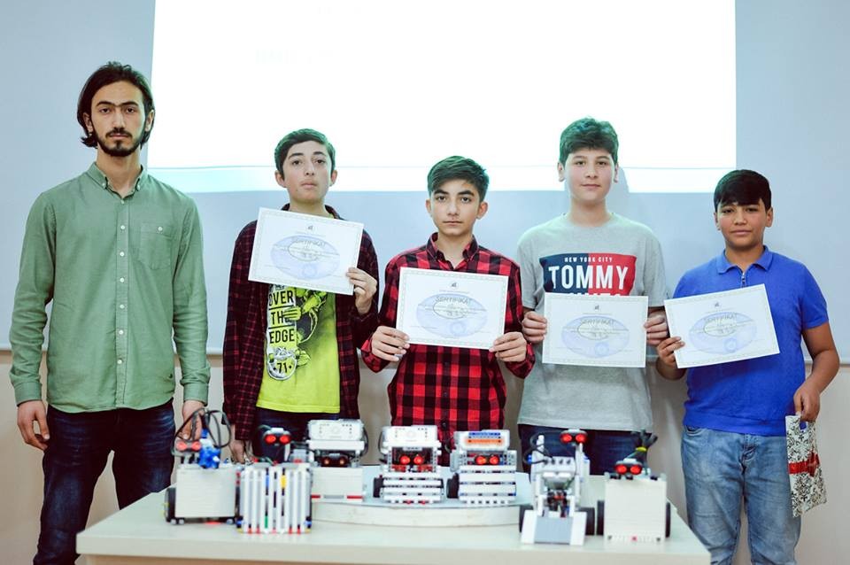 Qərbi Kaspi Universiteti Robototexnika Olimpiadası keçirdi - FOTO