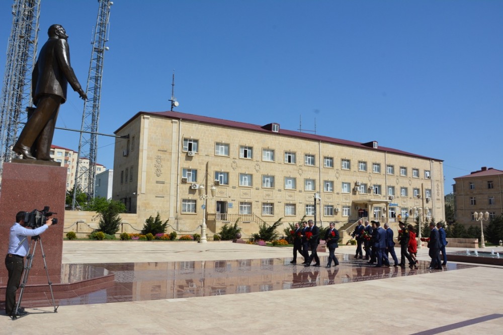 Qaradağda ümummilli liderin xatirəsi anılıb - FOTO    