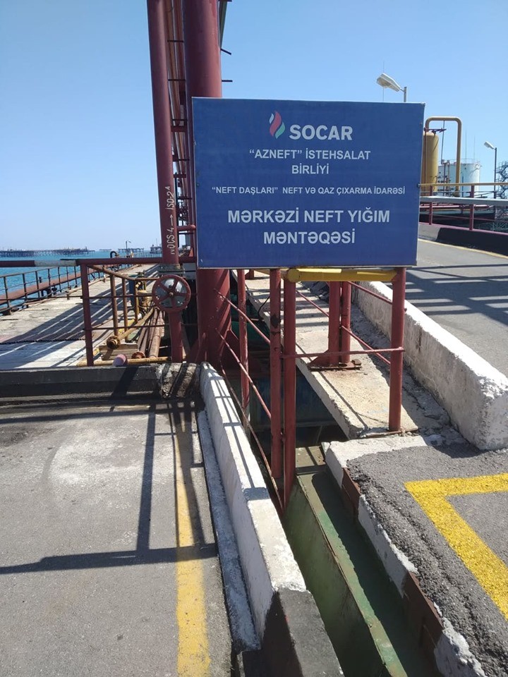 SOCAR Xəzəri çirkləndirir - FOTO