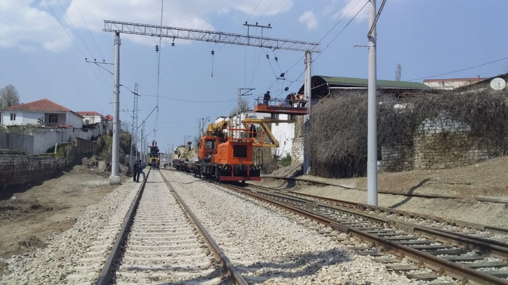 Bakı dairəvi dəmir yolunun elektrik təchizatı sistemi yenidən qurulur - FOTO