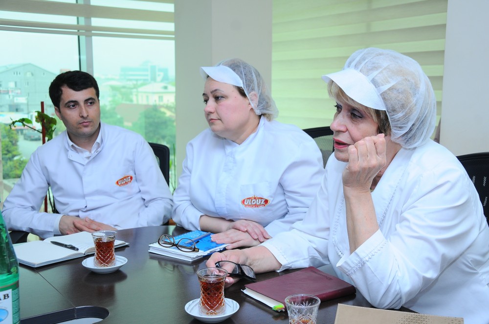 Ulduz Şokolad Fabriki UNEC-in müəllim-professor heyətini qəbul edib - FOTO