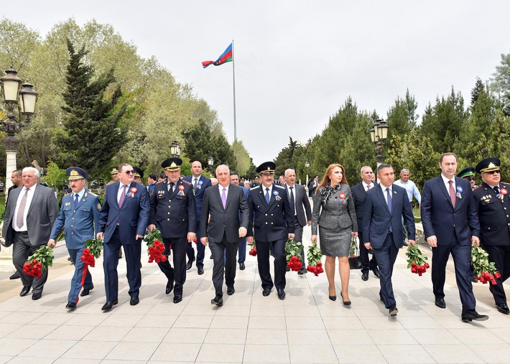 Sumqayıtda Ümummilli Lider Heydər Əliyevin xatirəsi anıldı - FOTO