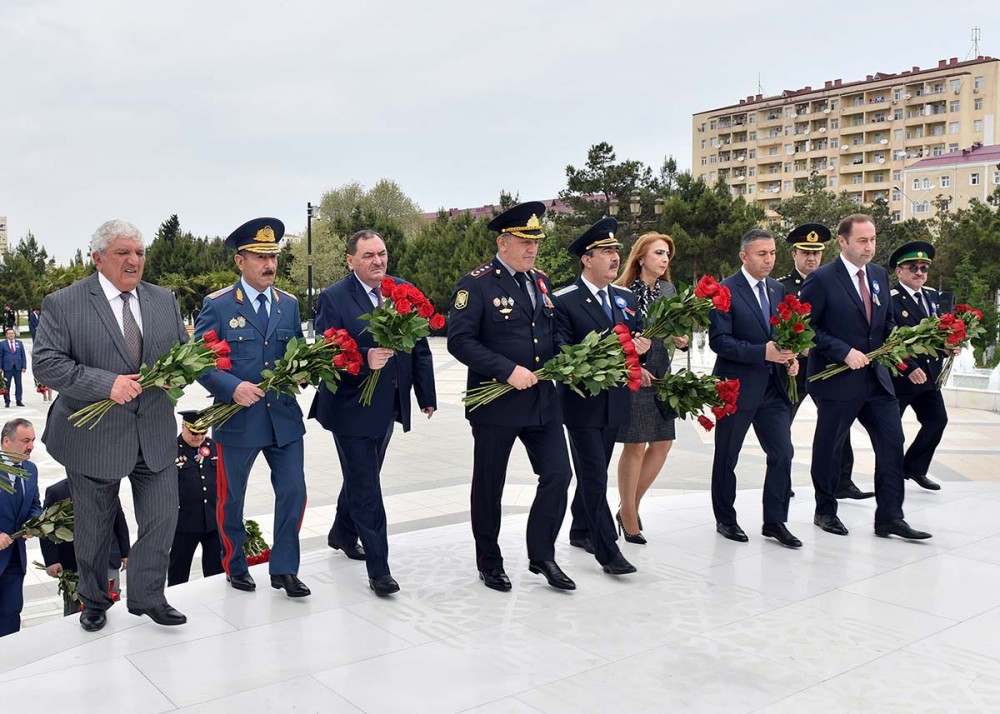 Sumqayıtda Ümummilli Lider Heydər Əliyevin xatirəsi anıldı - FOTO