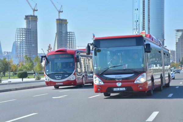 Bakıdakı avtobuslarda arakəsmələr quraşdırılacaq 