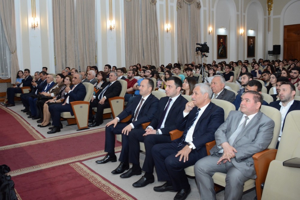 UNEC III Science Slam beynəlxalq elm müsabiqəsinin qalibi bəlli oldu - FOTOLAR