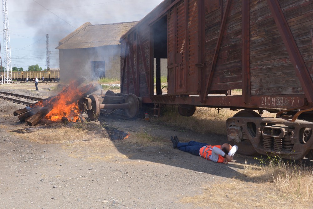 Yevlax dəmir yolu qovşağında həyəcan siqnalı verildi - FOTOLAR