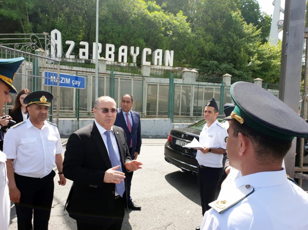 Səfər Mehdiyev "Mazımçay" gömrük postunda - FOTO