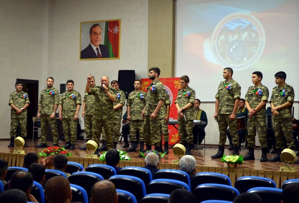 UNEC-də Ordumuza  mənəvi dəstək aksiyasına start verildi - FOTOLAR