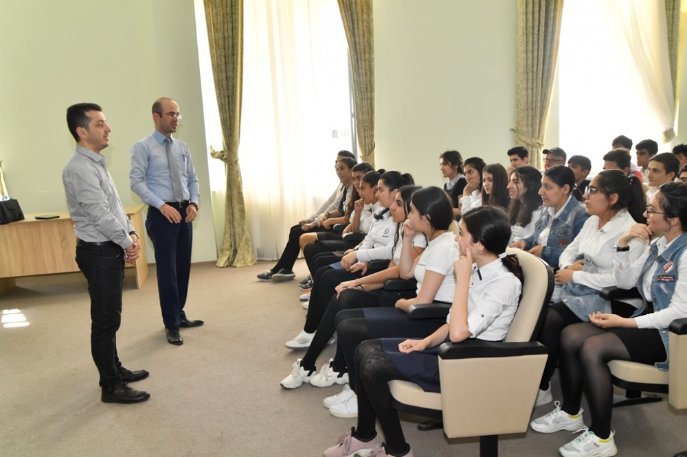 Məcburi köçkün şagirdlərə ixtisas seçimi ilə bağlı tövsiyələr verildi - FOTOLAR